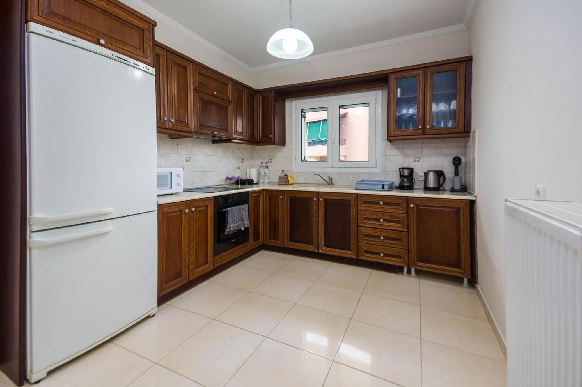 Apartamento διωροφη μεζονετα-2km απο το κεντρο-iliana House